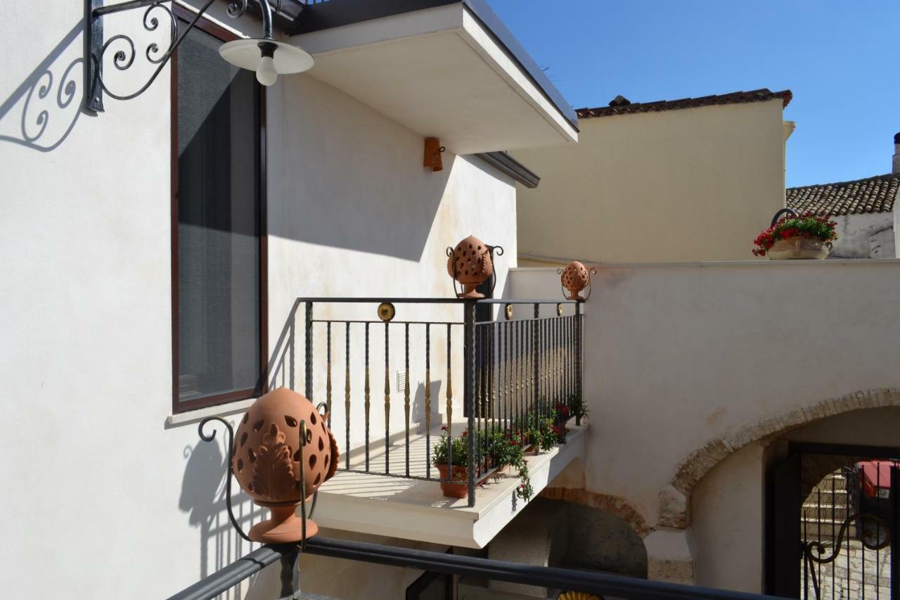 Residenza La Nivera Miglionico Екстериор снимка