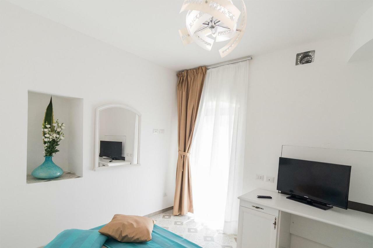 Residenza La Nivera Miglionico Екстериор снимка